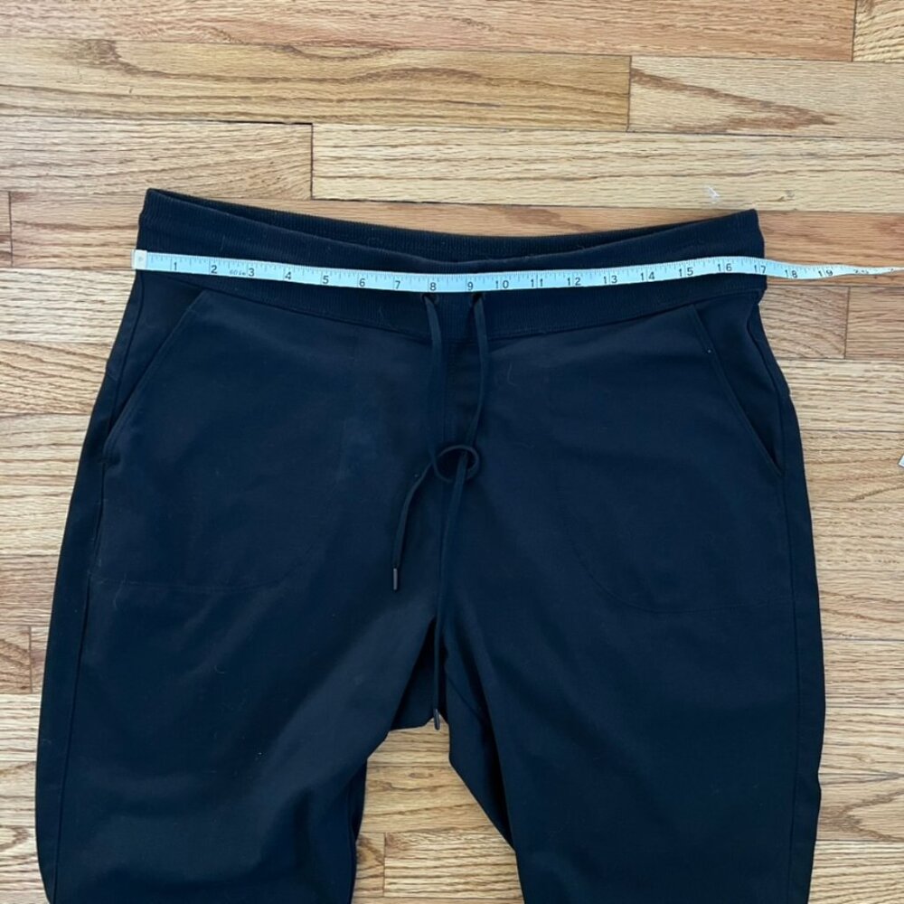 Athleta Black Joggers Women’s M Athleisure Travel Lounge Gorpcore Pants Pockets - Picture 11 of 14